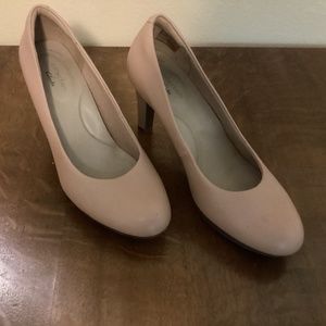 Clarks Beige Dress Pumps